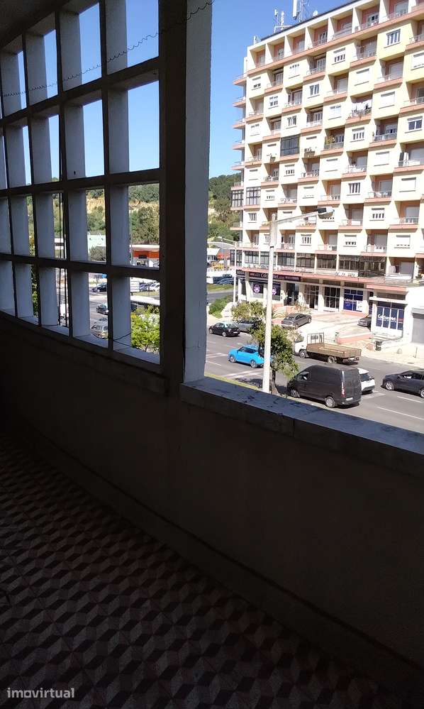 Apartamento T5  Av. Almirante Gago Coutinho 1700- 027 Lisboa - Grande imagem: 3/16
