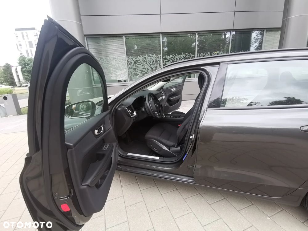 Volvo V60 B4 D Momentum - 15
