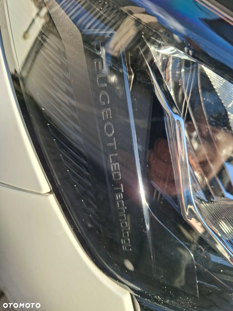 Peugeot 208 1.2 PureTech Active S&S - 21