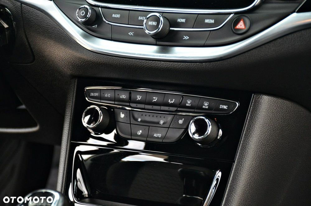 Opel Astra - 25