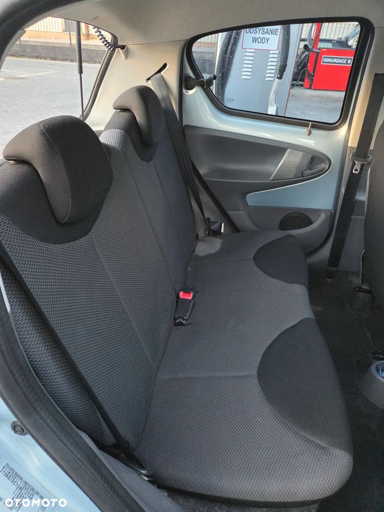 Toyota Aygo - 10