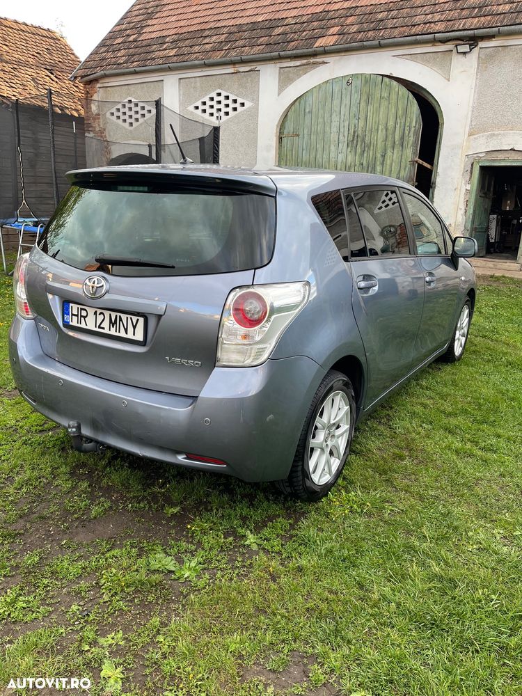 Toyota Verso 2.0 Sol - 4
