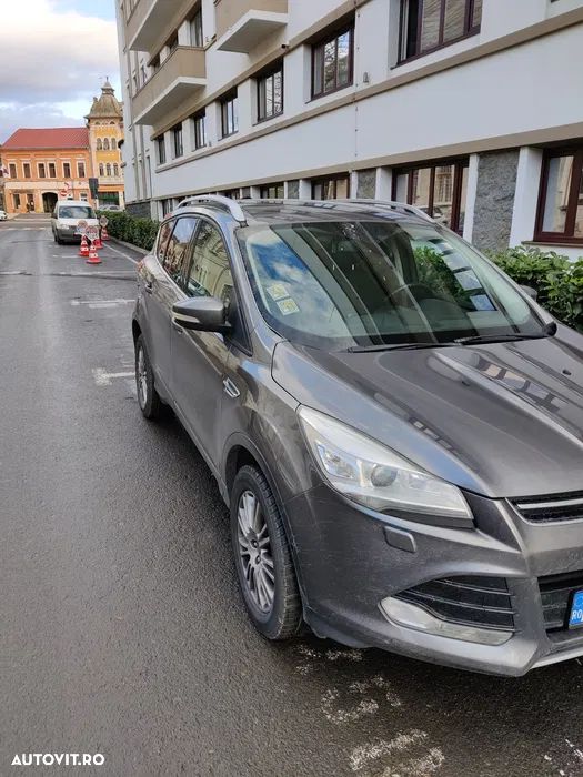 Ford Kuga - 3