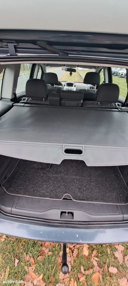 Opel Zafira - 13