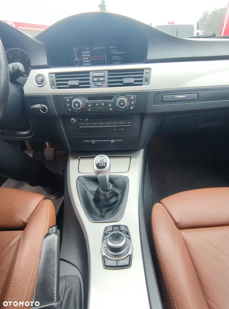 BMW Seria 3 320d - 13