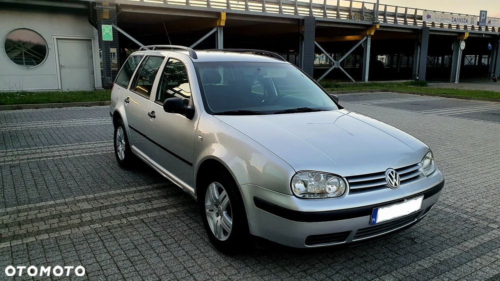 Volkswagen Golf - 2