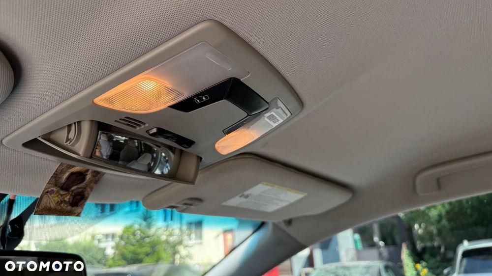 Toyota Sienna 3.5 V6 - 22