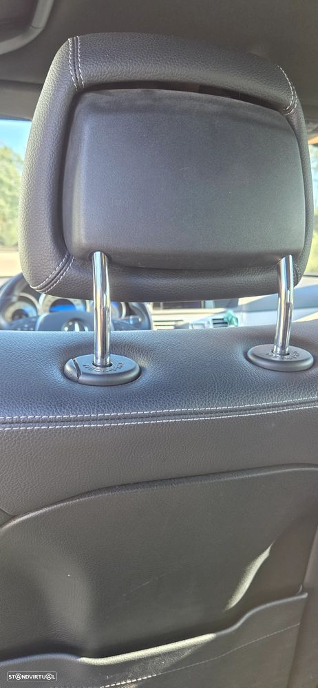 Mercedes-Benz E 300 Bluetec Hybrid Avantgarde - 18