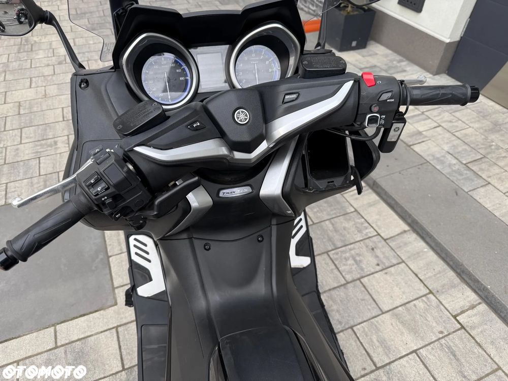 Yamaha Tmax - 6