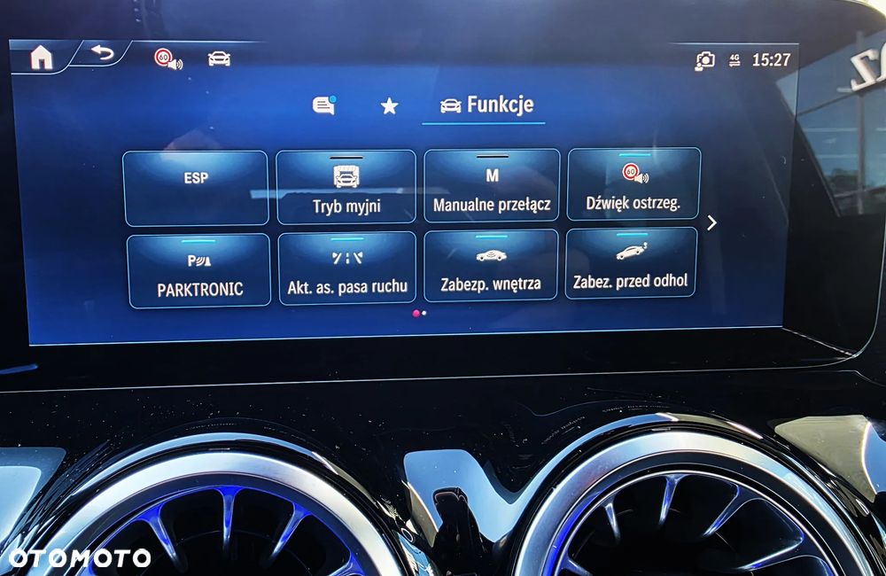 Mercedes-Benz GLA 200 AMG Line - 29