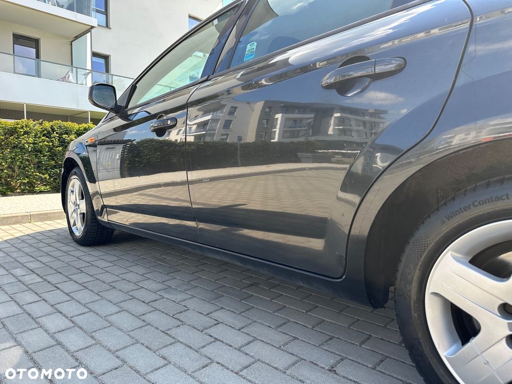 Ford Mondeo 1.8 TDCi Ambiente - 9