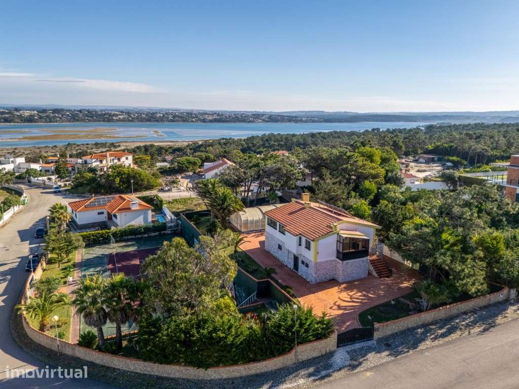 Moradia com vistas soberbas para a Lagoa de Óbidos e o mar - Grande imagem: 2/47