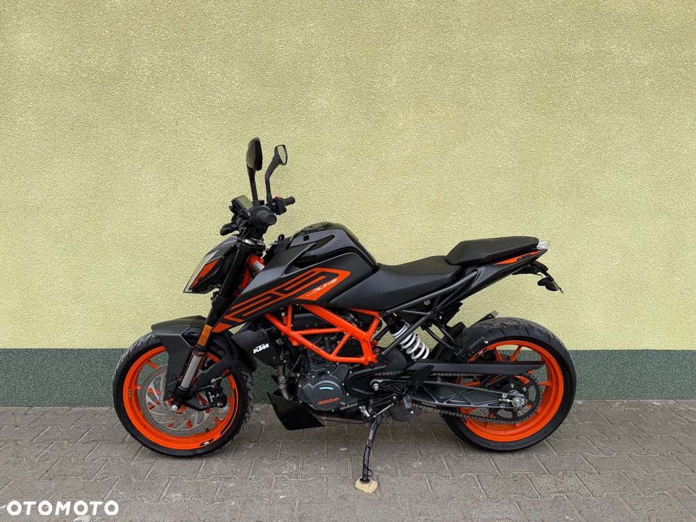 KTM Duke - 25
