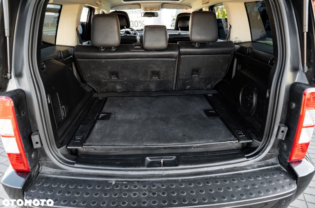Dodge Nitro 4.0 V6 RT - 19