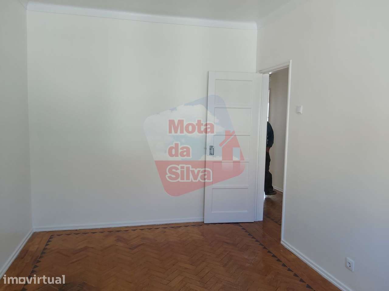 Excelente Apartamento T2 na Torre da Marinha | Seixal - Grande imagem: 4/12