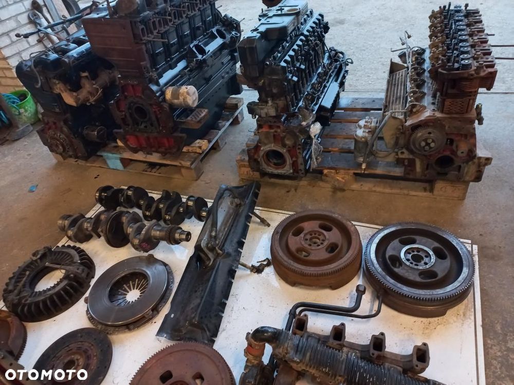 Części do silnika SAME,LAMBORGHINI,HURLIMAN 1000.6ATI 1000.6WTI.1000,6P 1000.3A 3,4,5,6 CYLINDRÓW 07511100,70720.4, 048.11100, 985P, 0471110.0,045.0065.6, 711100,065.1410.0, 75325.0, GŁOWICA,WTRYSK,BLOK,WAŁ,TŁOK,TULEJA,WOM,KOLEKTOR,CHŁODNICA,TURBO,OBUDOWA ROZRZĄDU,KOŁO,WAŁEK,POMPA,BALANSER,MISKA 53279706014, 532610150 KKK WISKOZA,ANTARES II,LASER,SILVER,EXPLORER,CORSARO,CENTAURO,TITAN,TAURUS,MERCURY,JAGUAR,TIGER,BUFFLO,DRAGO,RUBIN,IRON,LEOPARD,GALAXY,SOLAR.ASTER - 30