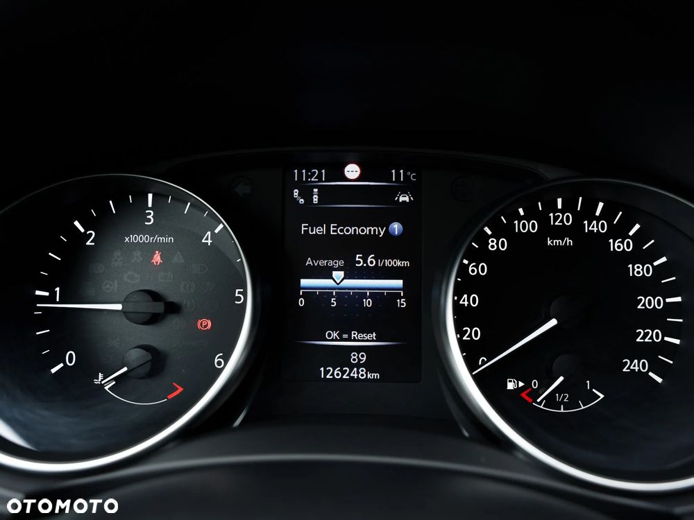 Nissan Qashqai 1.5 dCi N-Connecta EU6 - 37