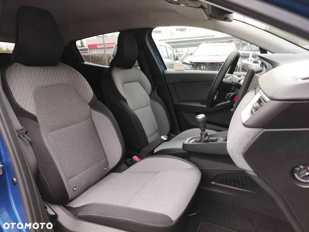 Mitsubishi Colt 1.0T Invite Style Cold - 19