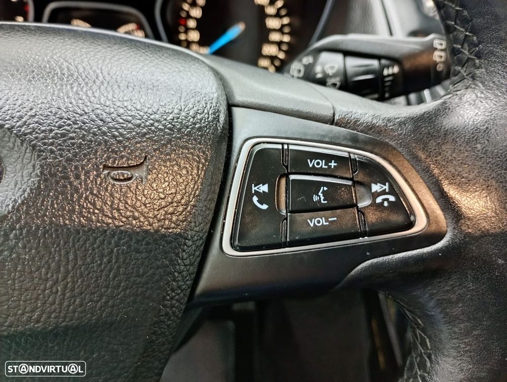 Ford Focus 1.0 SCTi ST-Line - 14