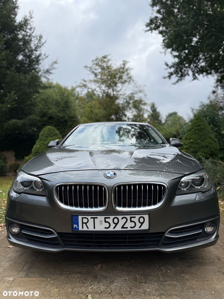 BMW Seria 5 528i xDrive Luxury Line - 10