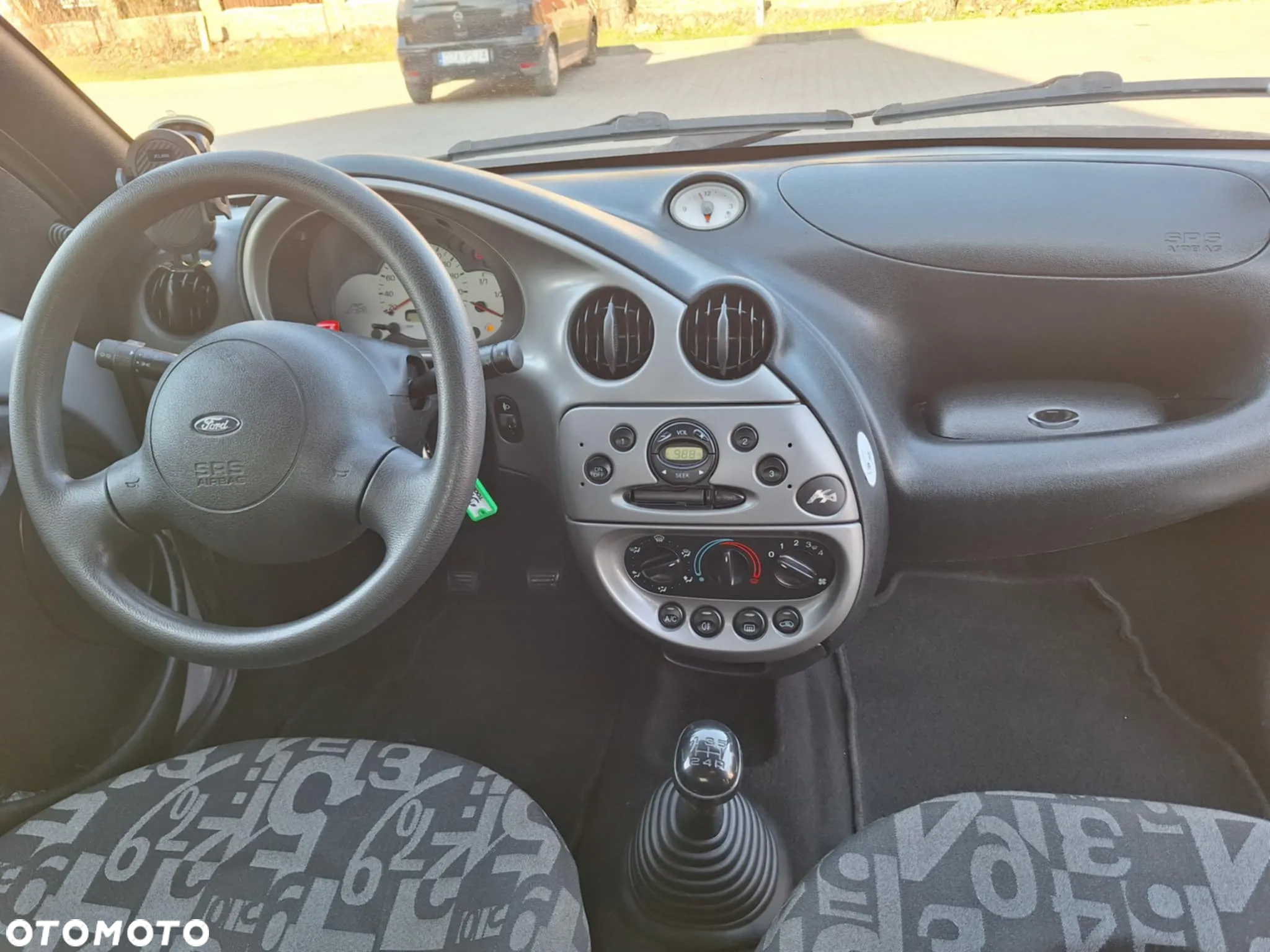 Ford KA 1.3 Milenium - 14