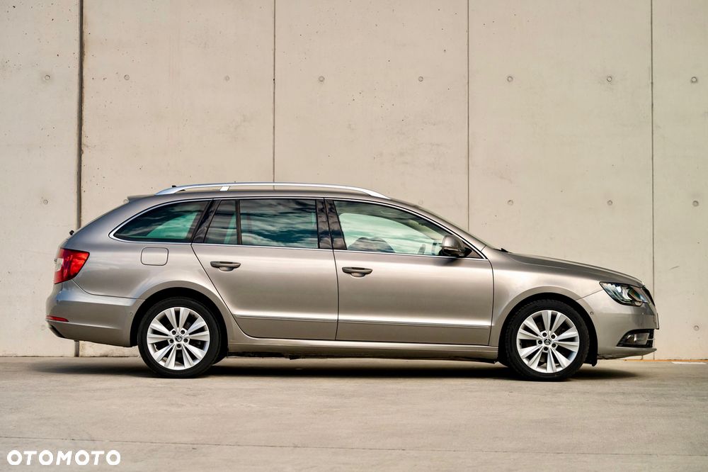 Skoda Superb 2.0 TDI L&K - 27