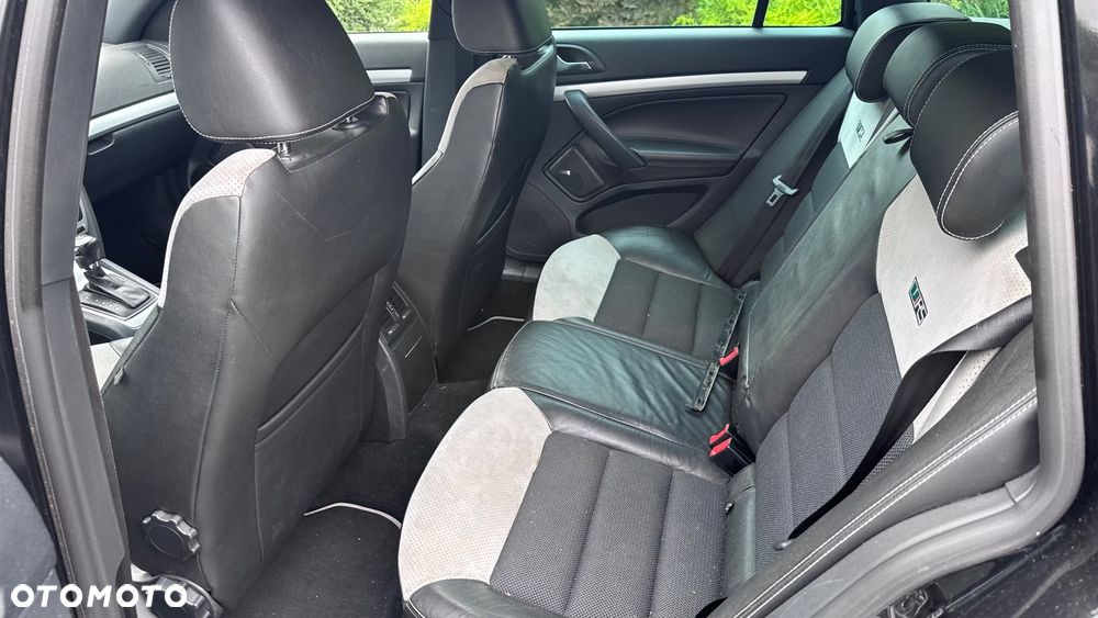 Skoda Octavia 2.0 TDI RS DSG - 24
