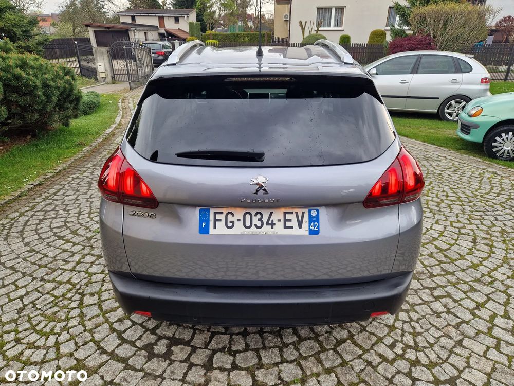 Peugeot 2008 1.2 Pure Tech Style - 15