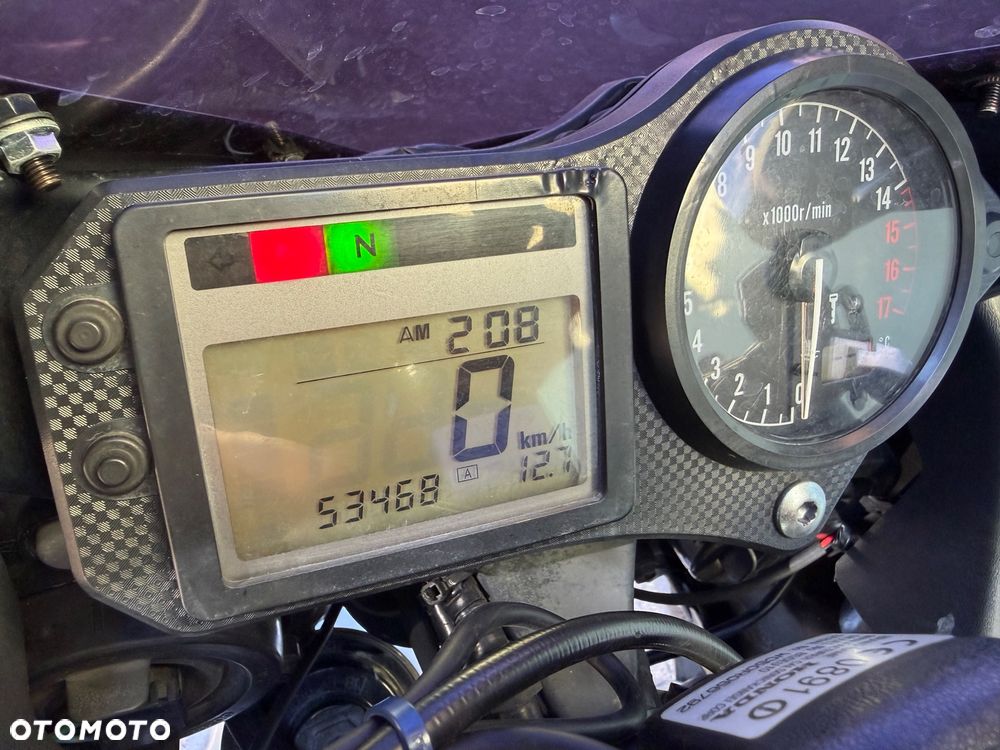 Honda CBR - 7