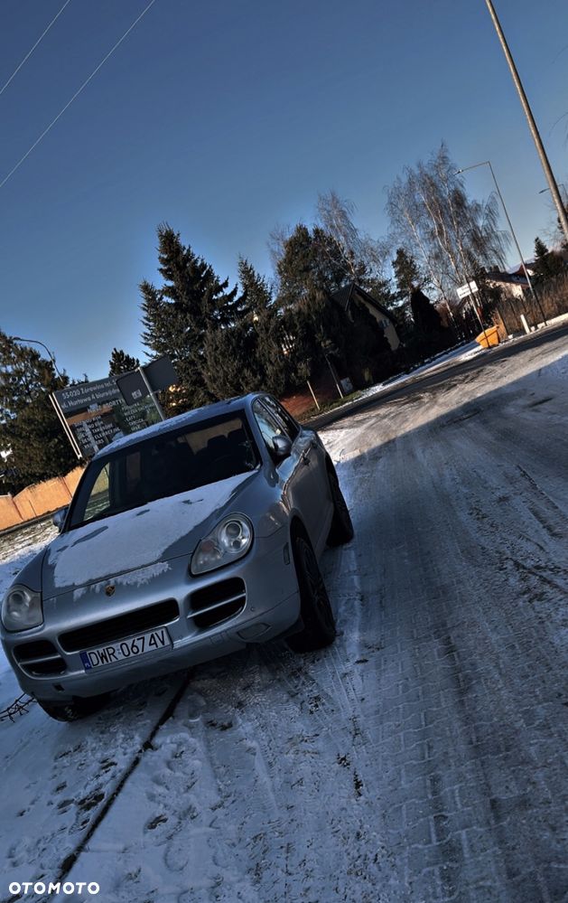 Porsche Cayenne - 30