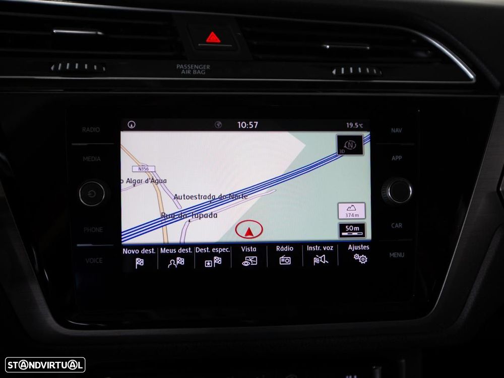 VW Touran 2.0 TDI Confortline DSG - 25