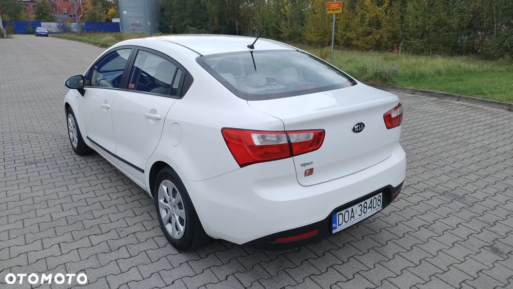 Kia Rio 1.2 M - 9
