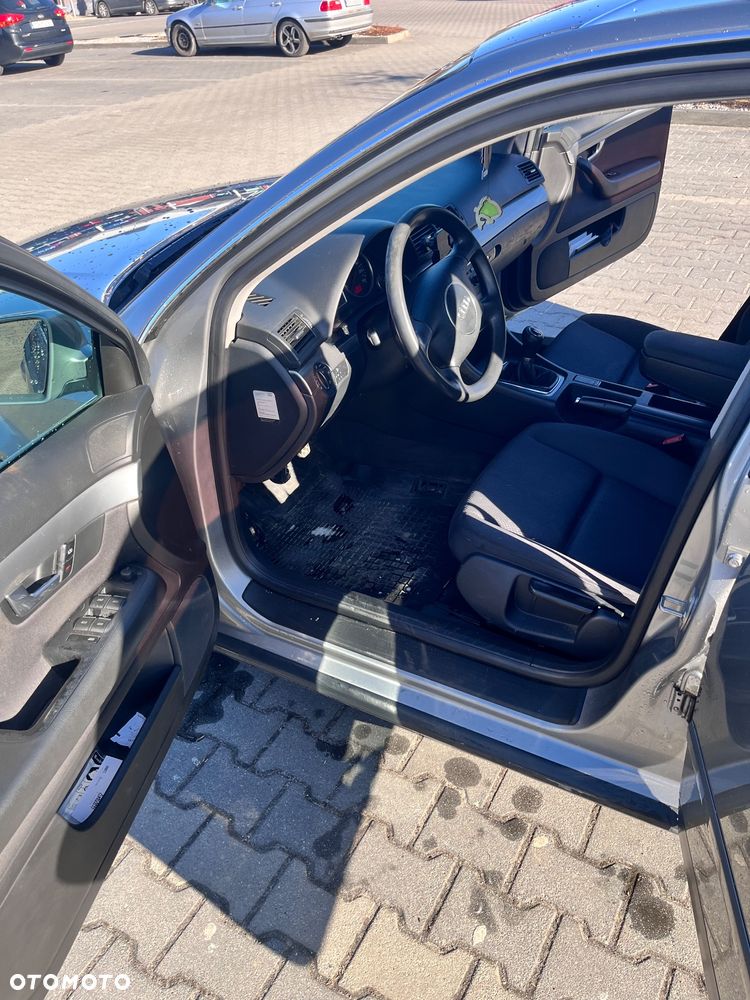 Audi A4 Avant 1.9 TDI - 12