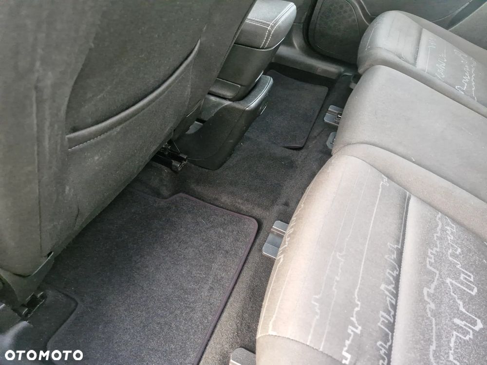 Opel Meriva - 12