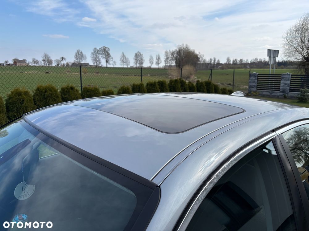 BMW Seria 5 520i - 6