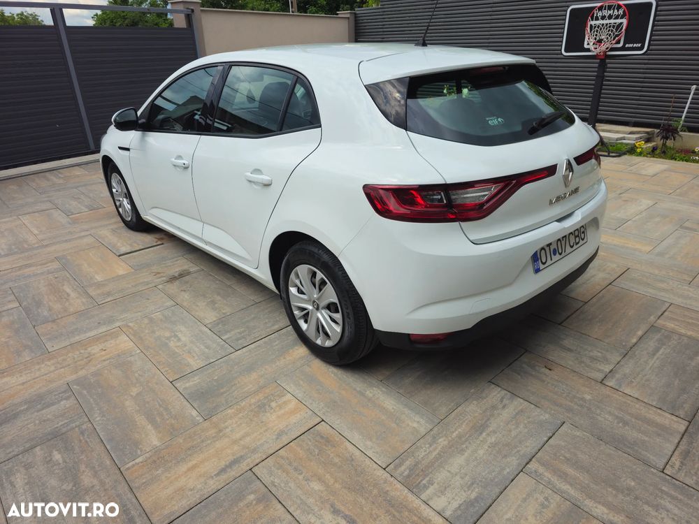 Renault Megane Blue dCi 116 Life - 3