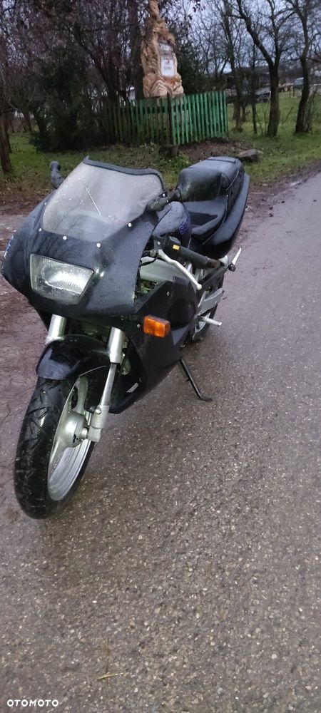 Suzuki rg125 silnik - 1