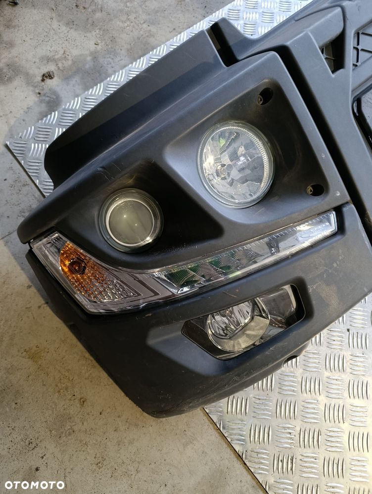 ZDERZAK PRZÓD PRZEDNI RENUALT GAMA D WIDE EURO 6 - 7