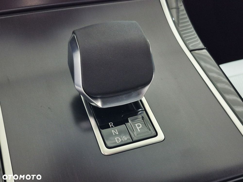 Land Rover Range Rover Velar P400 Belgravia Edition - 30