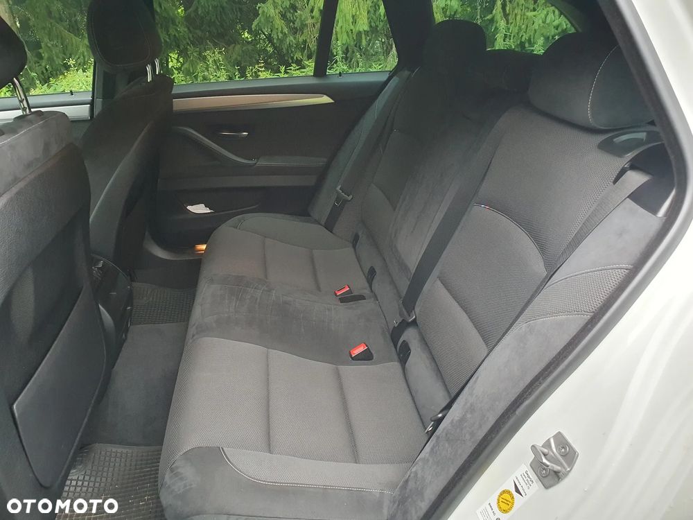 BMW Seria 5 520d M Sport - 7