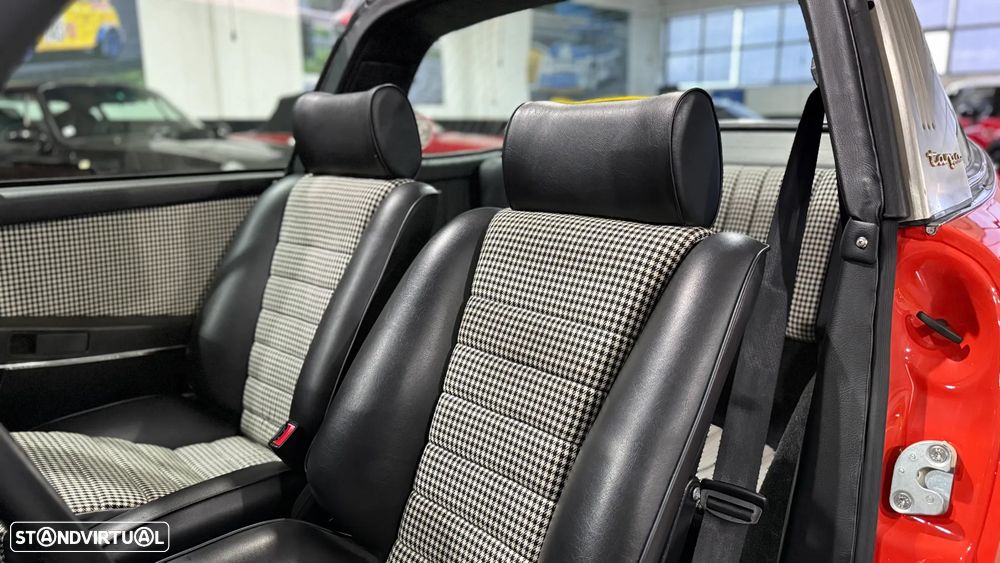 Porsche 911 Série F - 13