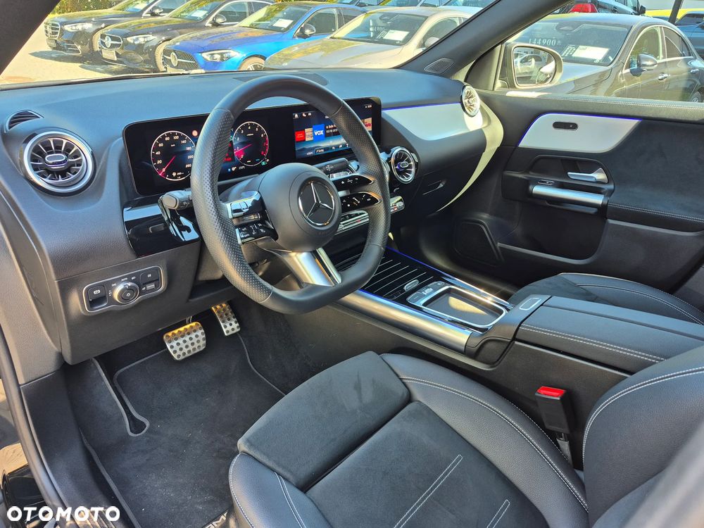 Mercedes-Benz GLA 200 AMG Line - 16