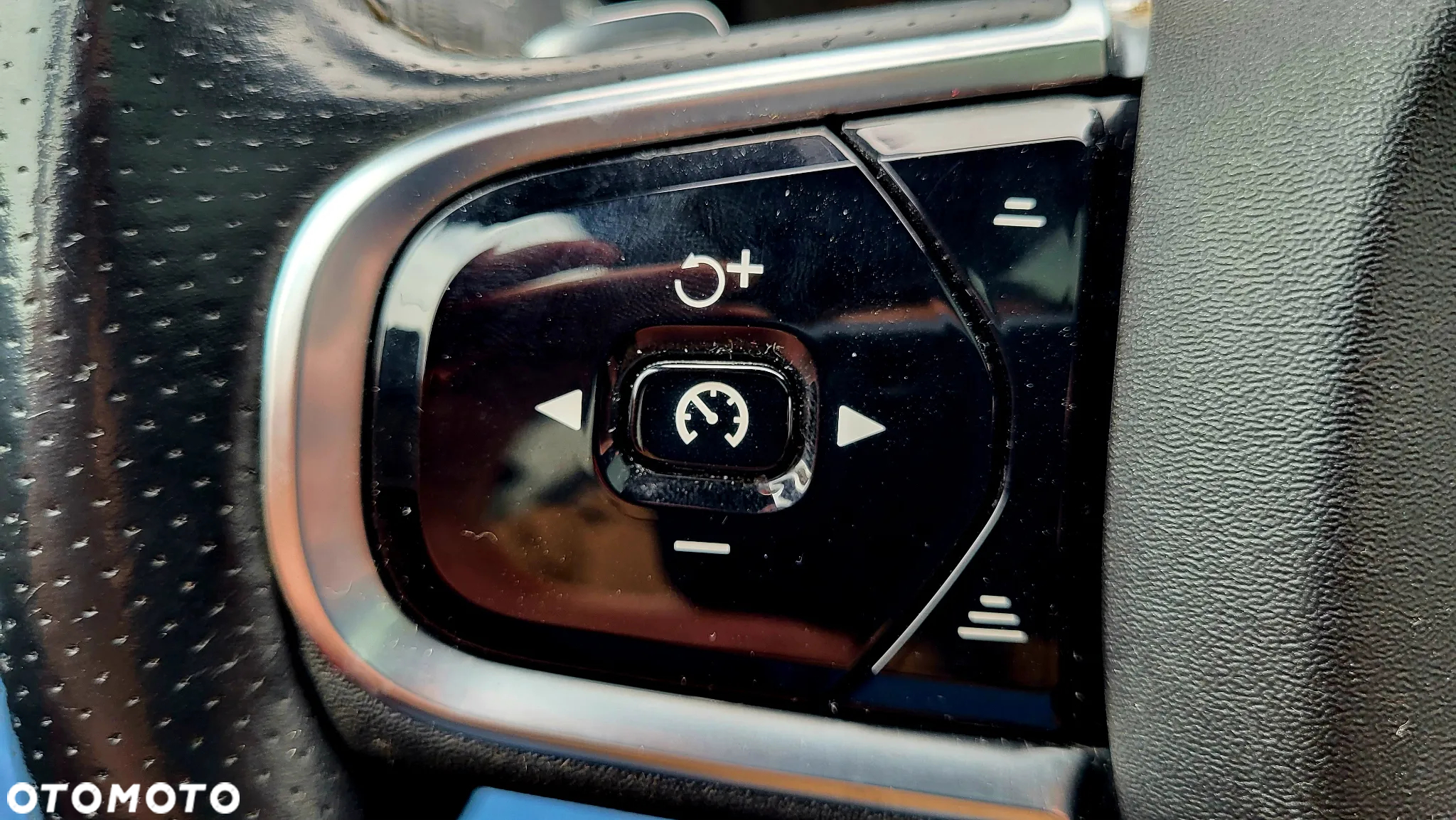 Volvo XC 90 T6 AWD R-Design 7os - 16
