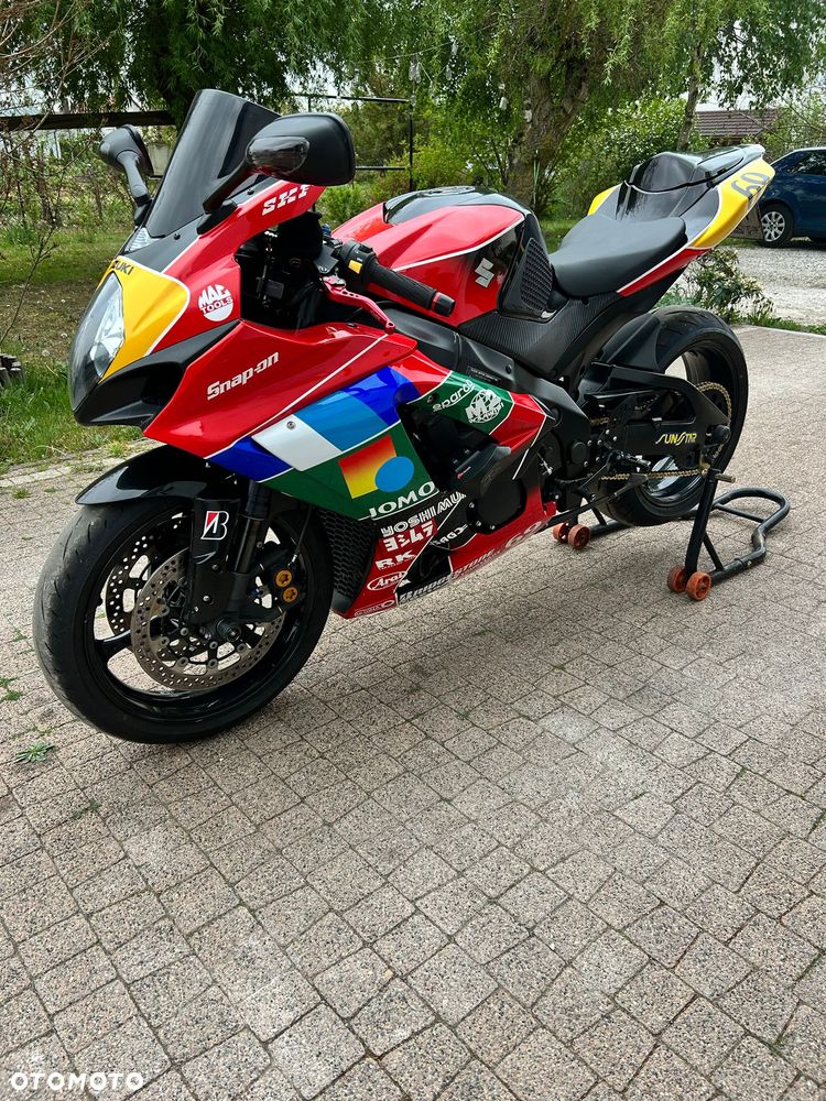 Suzuki GSX-R - 32
