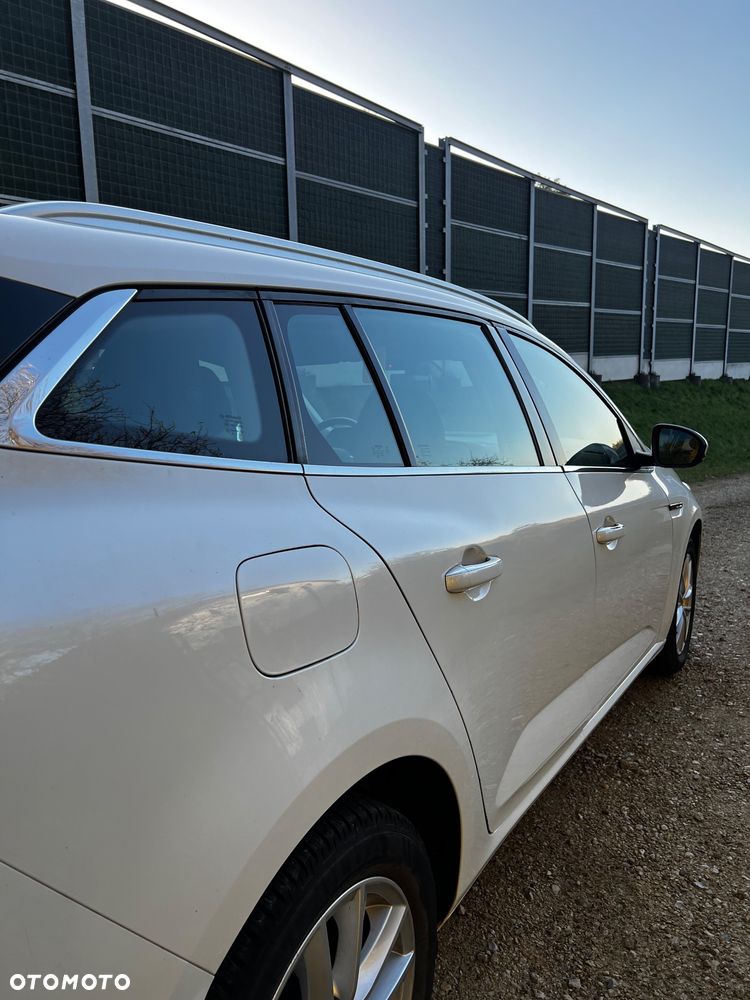 Renault Megane 1.3 TCe FAP Intens - 22