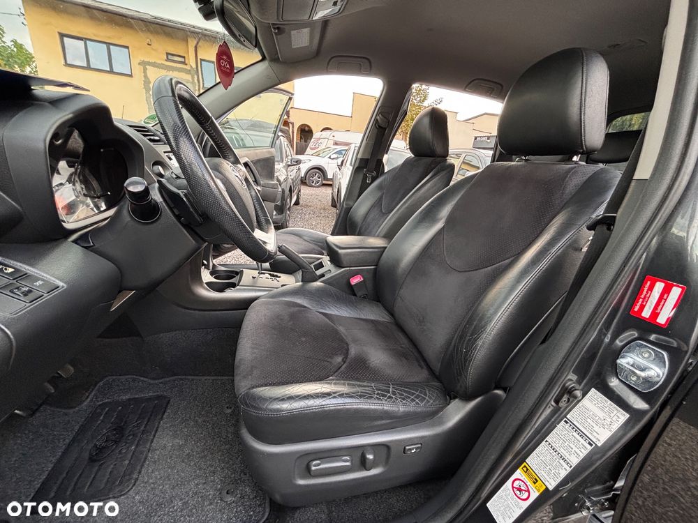 Toyota RAV4 2.0 VVT-i Prestige NAVI MS - 12