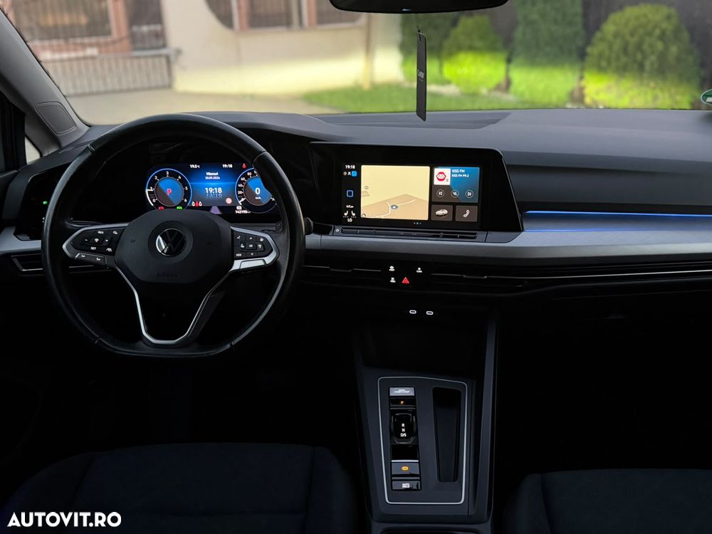 VOLKSWAGEN Golf 2023 — imagine 11
