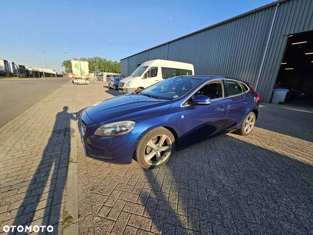 Volvo V40 D2 Drive-E Ocean Race - 7