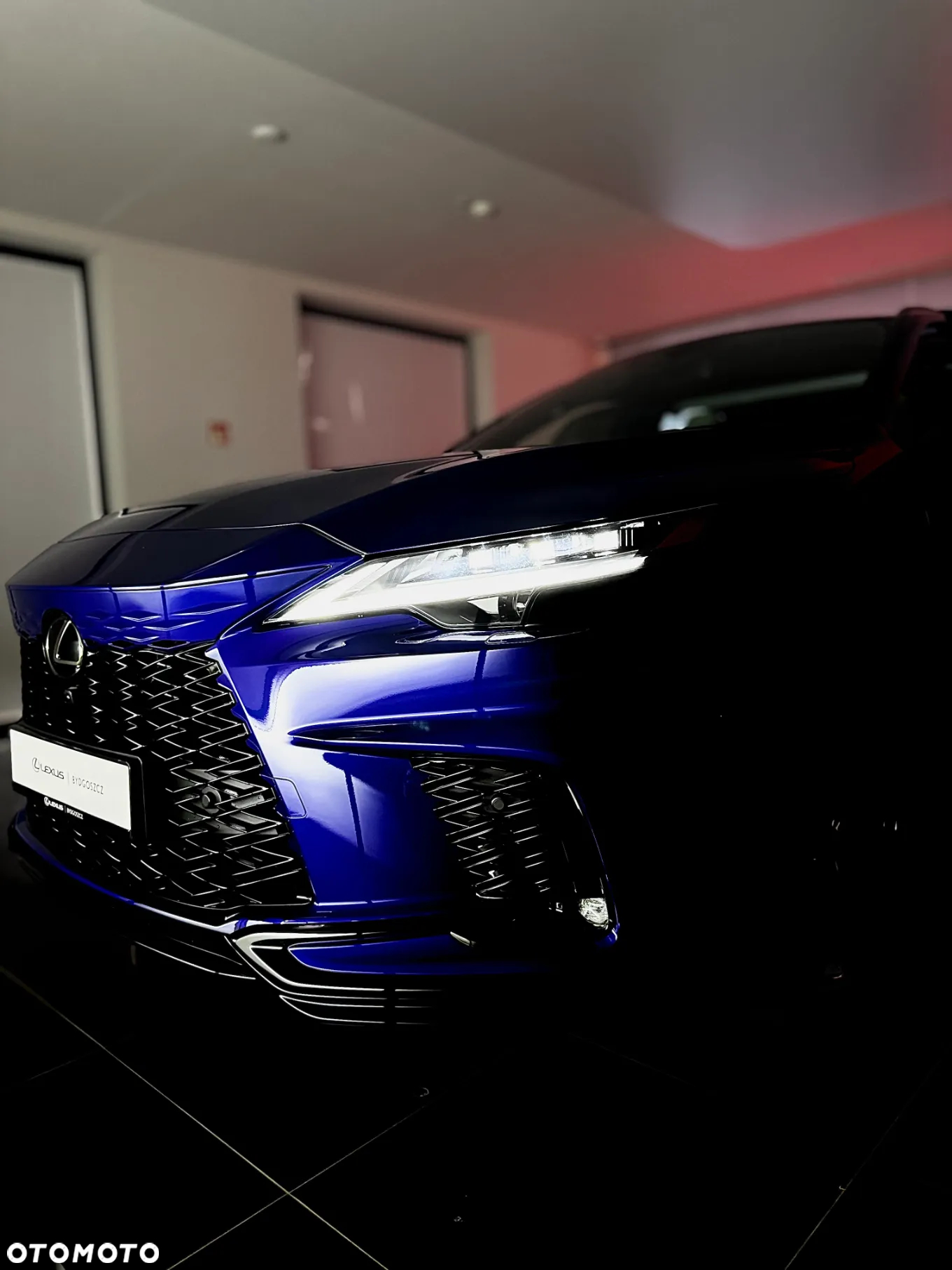 Lexus RX 500h F Sport - 33