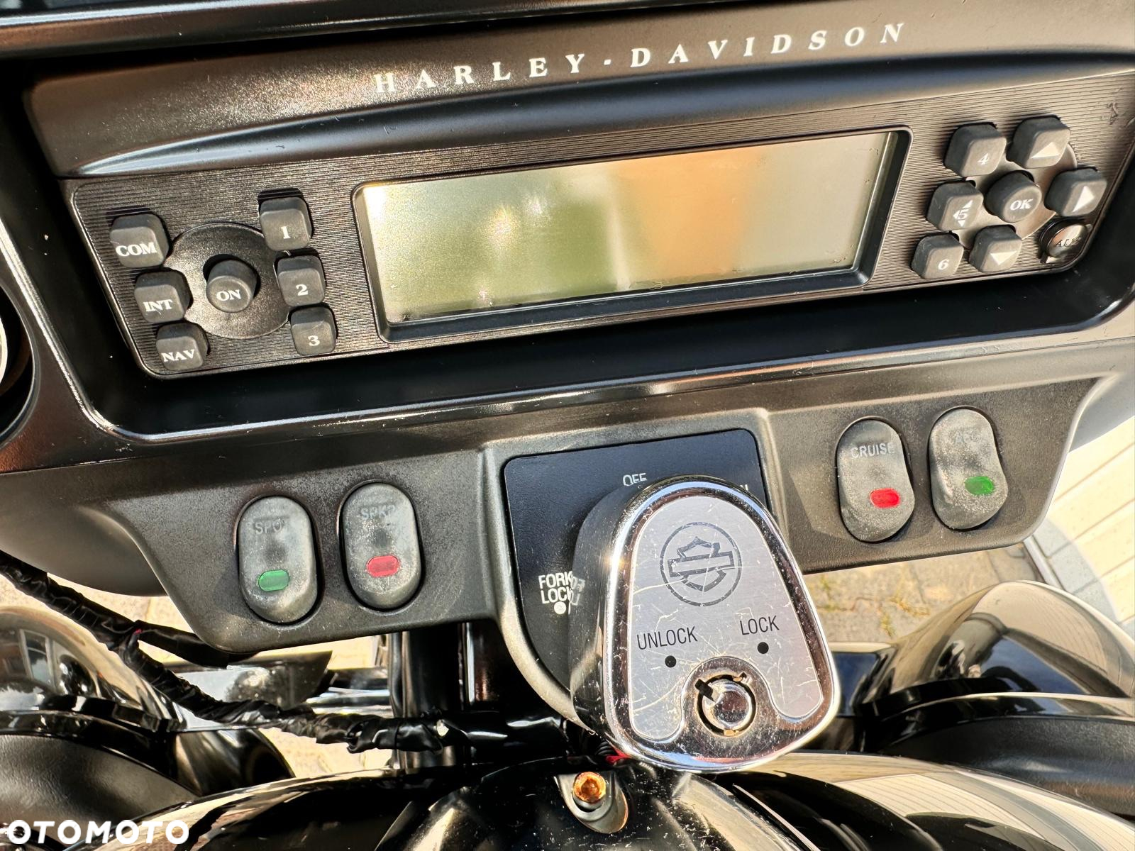 Harley-Davidson Touring Electra Glide - 16